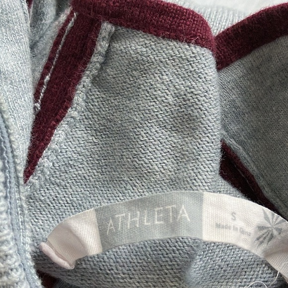 Gray and Maroon Floral Athleta Half Zip Sweater - Picture 5 of 6
